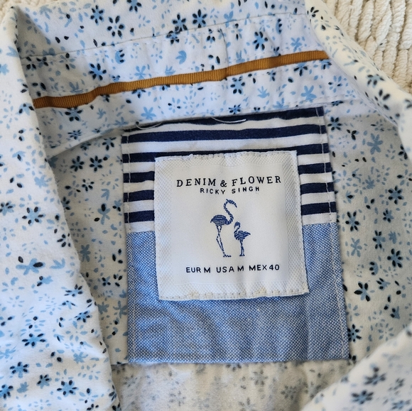 Men's medium button-up dress shirt - Picture 3 of 3